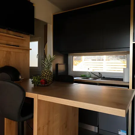 Innova Travelvir - Mobhome Relax Hébergement de vacances Sveti Filip i Jakov